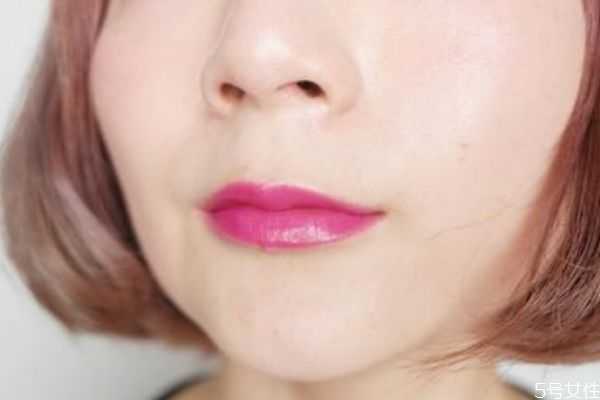 口红雨衣为什么不掉色?口红雨衣对人体有害吗 口红雨衣为什么不掉色?口红雨衣对人体有害吗