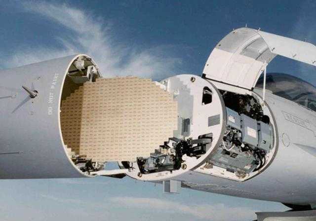 飞机雷达照人会怎样有什么后果? 飞机雷达照人会怎样有什么后果?