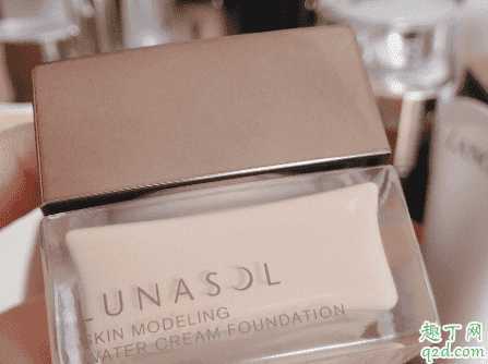 日月晶采粉底霜好用吗 日月晶采粉底霜好用吗