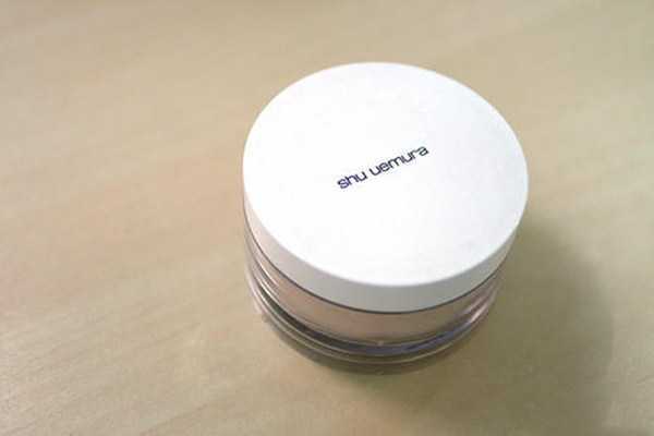 不化妆能用散粉控油吗？不化妆如何控油