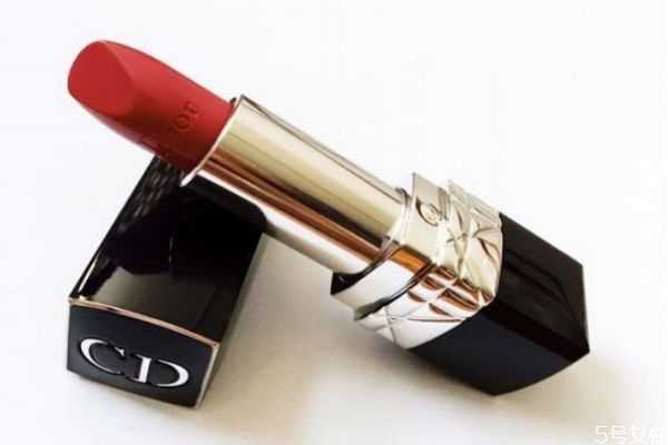 迪奥口红为什么有气孔？迪奥口红表面有水珠是怎么回事