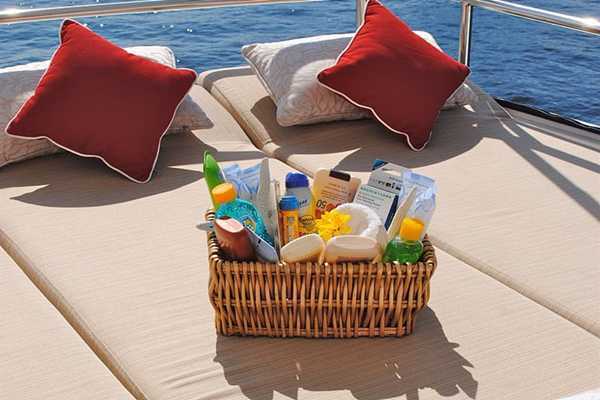 防晒霜开封多久不能用?防晒霜打开一年后还能用吗 防晒霜开封多久不能用?防晒霜打开一年后还能用吗