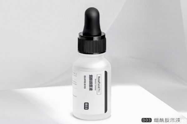 皮肤本身白可以用烟酰胺吗?烟酰胺白天还是晚上用 皮肤本身白可以用烟酰胺吗?烟酰胺白天还是晚上用