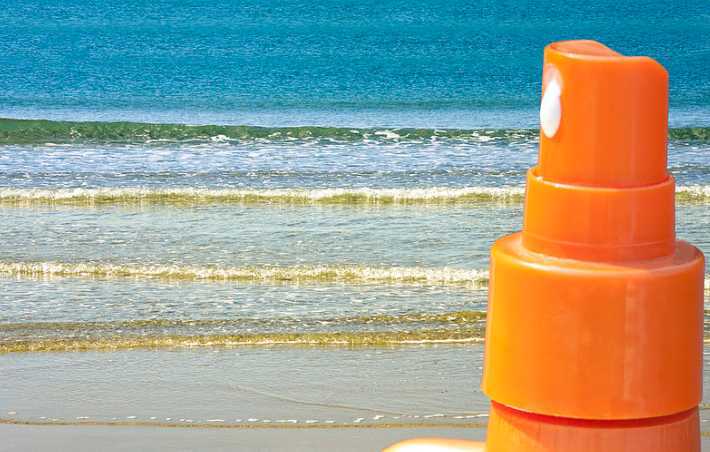 防晒霜第二年还能用吗？怎么判断防晒霜是否过期