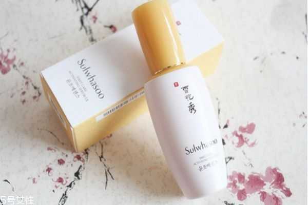 雪花秀润燥精华是水前还是水后 雪花秀润燥精华是水前还是水后