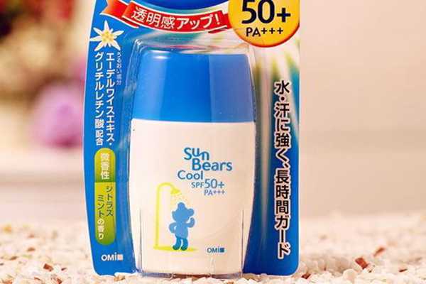 蓝色小熊与红色小熊的区别 蓝色小熊与红色小熊的区别