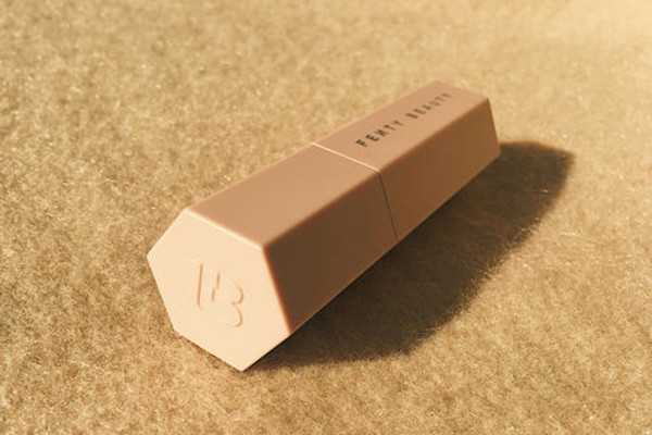 蕾哈娜修容棒好用吗?蕾哈娜修容棒哪个颜色好用 蕾哈娜修容棒好用吗?蕾哈娜修容棒哪个颜色好用