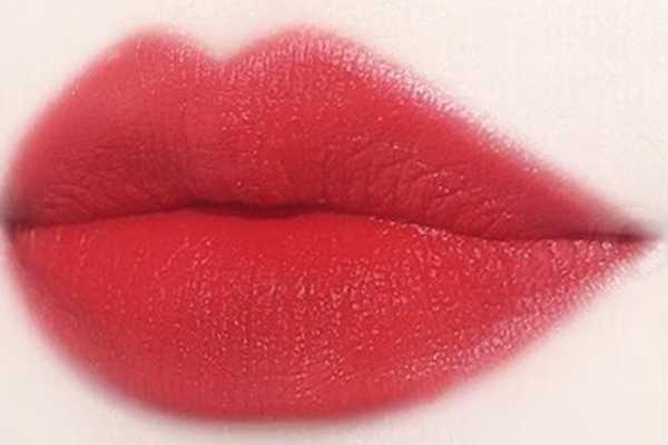 古驰黄皮必入的口红 古驰黄皮必入的口红