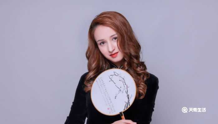 怎么让头发蓬松起来 怎么让头发蓬松起来