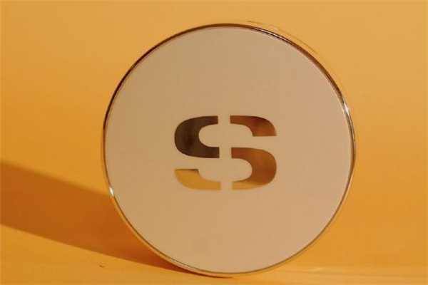 希思黎追光气垫防晒吗？希思黎追光气垫容易脱妆吗