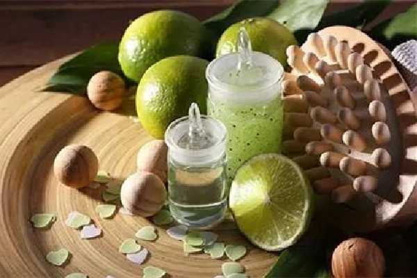 柠檬精油含有维生素c吗 柠檬精油含有维生素c吗