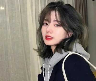 齐肩卷发图片2024最新款女生 齐肩卷发图片2024最新款女生