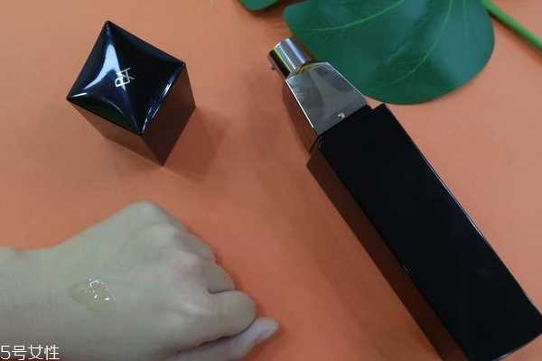 黑ba化妆水用法 黑ba化妆水用法