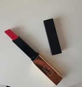 圣罗兰口红最火的颜色是哪一款