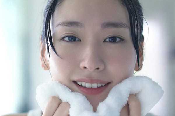 洗面奶一天用几次 洗面奶一天用几次