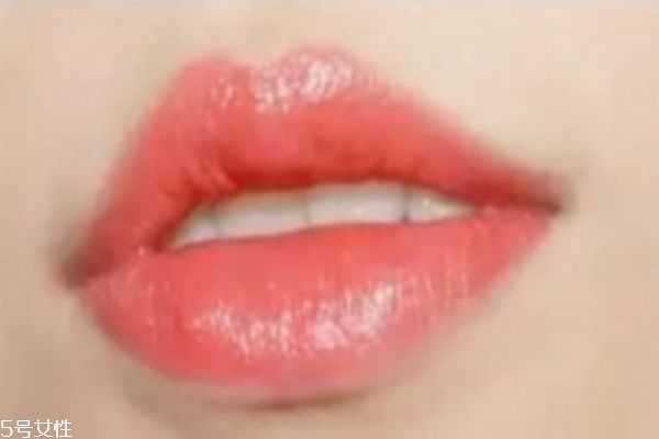 皮肤比较黄涂什么口红？皮肤暗黄推荐几款口红