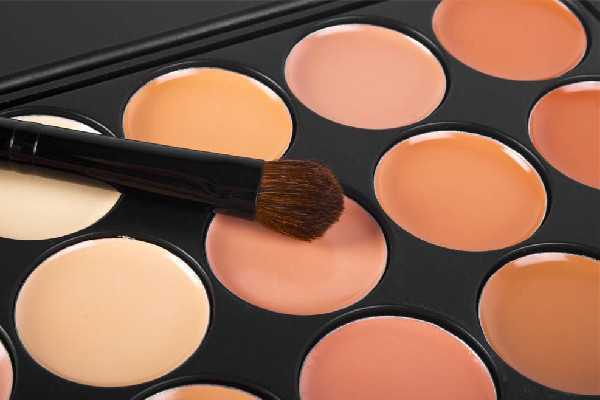 遮瑕膏买自然色还是象牙白好