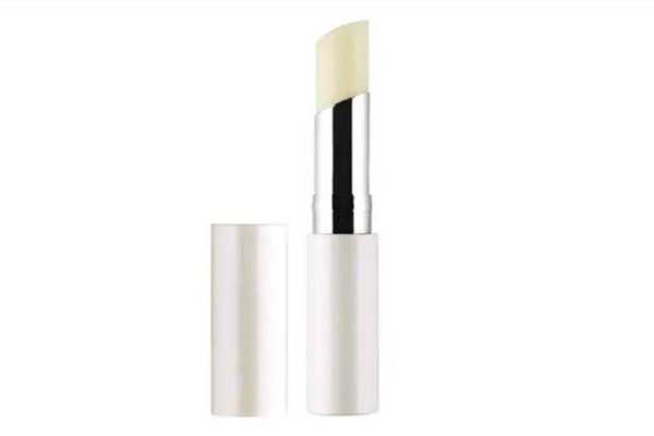 每天使用唇膏会有依赖性吗 每天使用唇膏会有依赖性吗