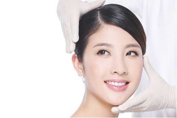 性价比高的烟酰胺精华有哪些