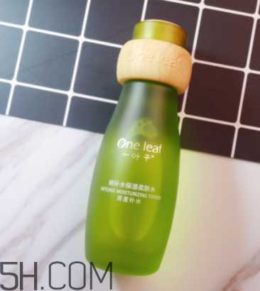 一叶子鲜补水柔肤水怎么样？一叶子鲜补水柔肤水好用吗？