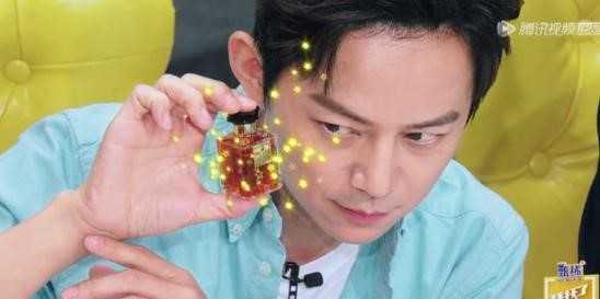 戚薇有60年历史的香水