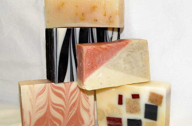 手工皂和普通香皂的区别 手工皂和普通香皂的区别