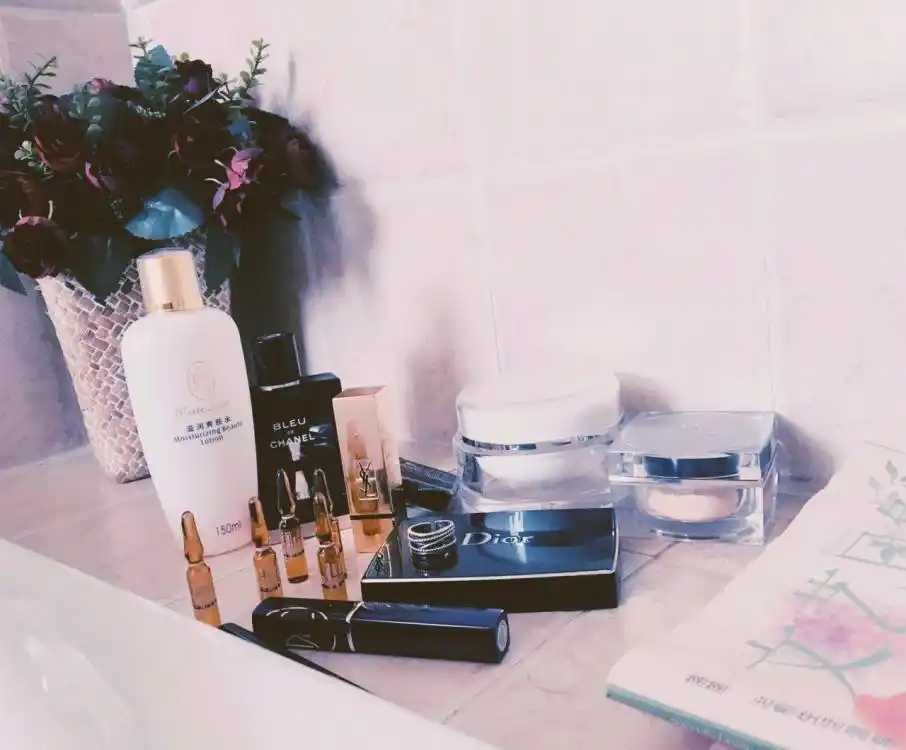 安瓶可以用在眼部肌肤吗?使用安瓶的正确方法 安瓶可以用在眼部肌肤吗?使用安瓶的正确方法