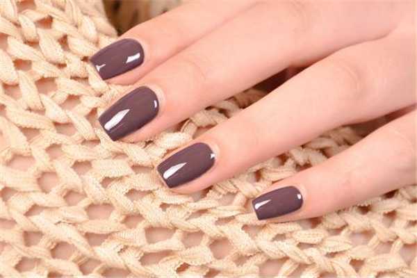 甲油胶有刷痕怎么回事