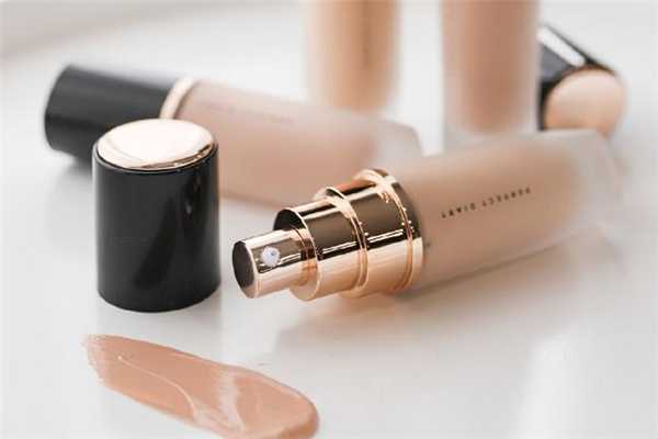 完美日记深水弹粉底液孕妇能用吗?完美日记深水弹粉底液怎么样 完美日记深水弹粉底液孕妇能用吗?完美日记深水弹粉底液怎么样