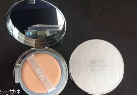 爱敬气垫和兰芝哪个好? 爱敬气垫和兰芝哪个好?