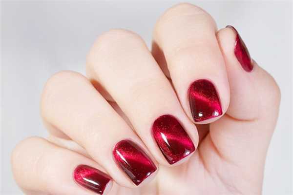 猫眼美甲要用专门的指甲油吗 猫眼美甲要用专门的指甲油吗