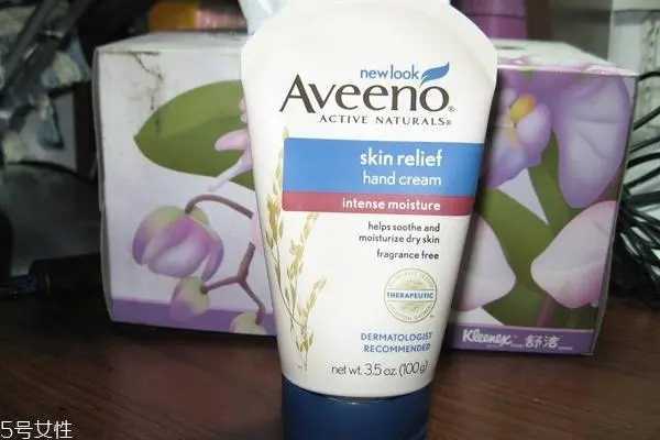 夏天适合涂护手霜还是冬天好