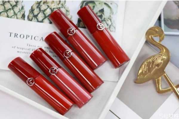 阿玛尼适合夏季的口红 阿玛尼什么口红适合夏季 阿玛尼适合夏季的口红 阿玛尼什么口红适合夏季