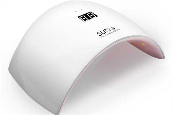 美甲灯多久会老化 美甲灯多久会老化