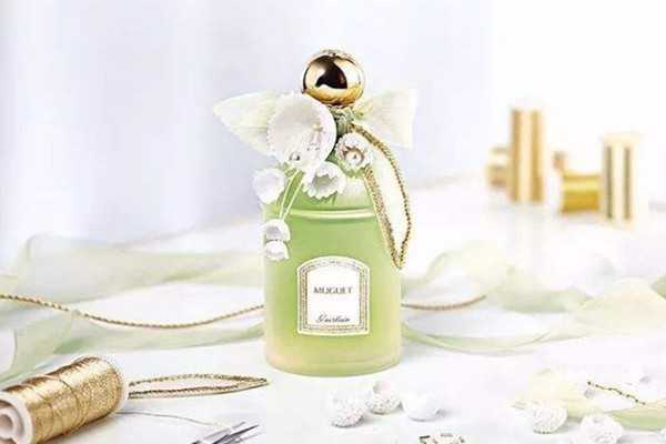 香水的前中后调是什么意思 香水的前中后调一般时间是多久