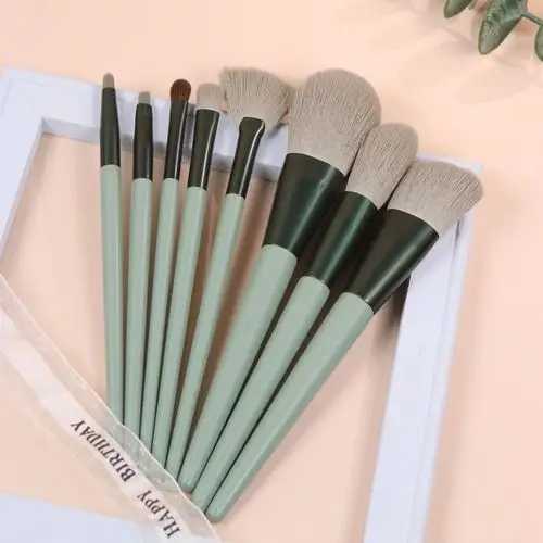 粉底刷和腮红刷一样吗