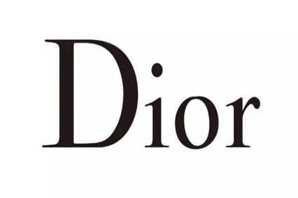 迪奥228和720口红哪个好看? 迪奥228和720口红哪个好看?