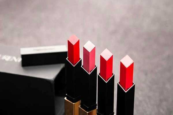 圣罗兰小金条口红怎么分辨是不是正品？