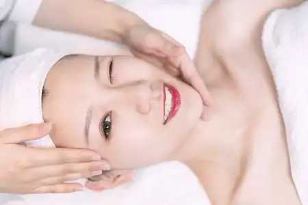 精华乳需要配合按摩使用吗?精华乳怎么涂 精华乳需要配合按摩使用吗?精华乳怎么涂