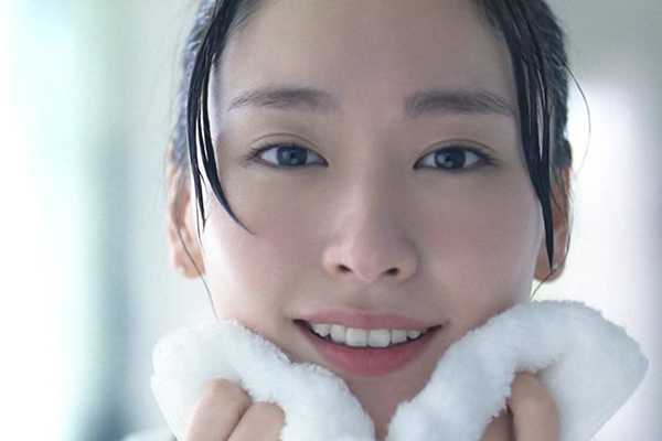 旁氏洗面奶含皂基吗 旁氏洗面奶含皂基吗