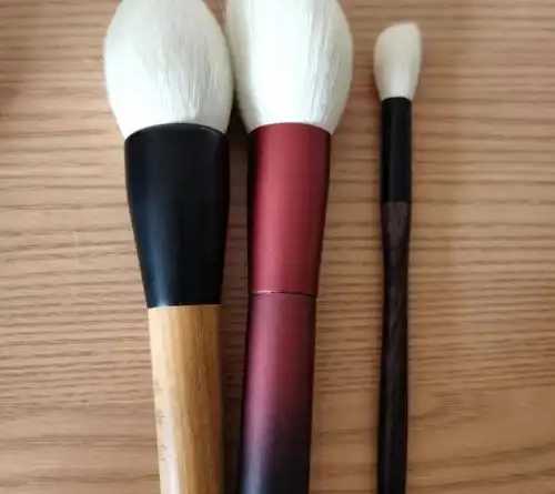 唇刷的作用是什么?唇刷可以当遮瑕刷吗 唇刷的作用是什么?唇刷可以当遮瑕刷吗