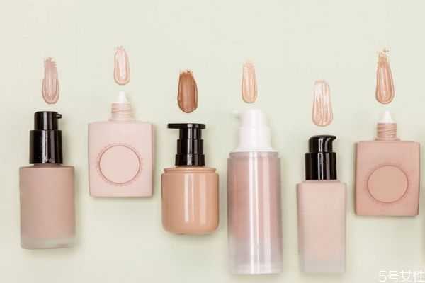 比较好用的粉底液推荐 怎么区分粉底液的好坏呢