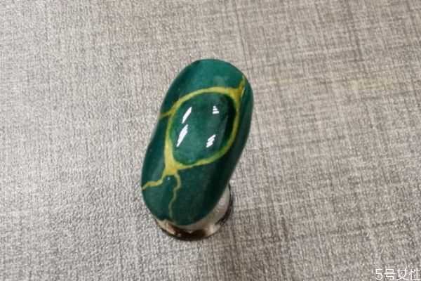 猫眼胶怎么涂?涂猫眼胶方法 猫眼胶怎么涂?涂猫眼胶方法