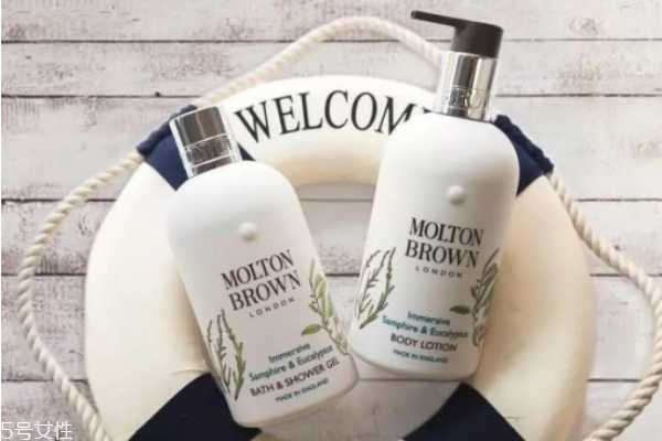 什么身体乳保湿效果好