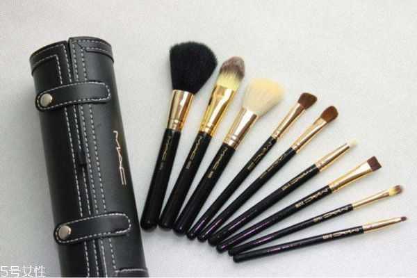 化妆刷多久换一次？化妆刷的使用期限