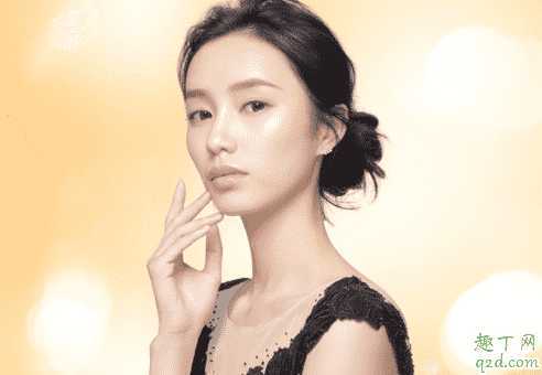 一般戴美瞳戴多大合适?新手美瞳一直戴不上怎么办 一般戴美瞳戴多大合适?新手美瞳一直戴不上怎么办