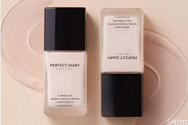 粉底液太干了加点乳液还是精华?粉底液太干了加什么调和 粉底液太干了加点乳液还是精华?粉底液太干了加什么调和