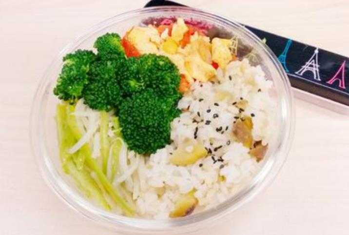 健身增肌为何不建议吃米饭?减脂能吃米饭吗 健身增肌为何不建议吃米饭?减脂能吃米饭吗