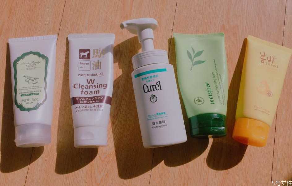 学生什么时候开始用洗面奶？最适合学生用的洗面奶排行榜