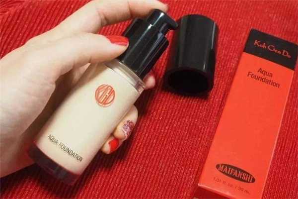 江原道粉底液有细闪吗?江原道粉底液有香味吗 江原道粉底液有细闪吗?江原道粉底液有香味吗